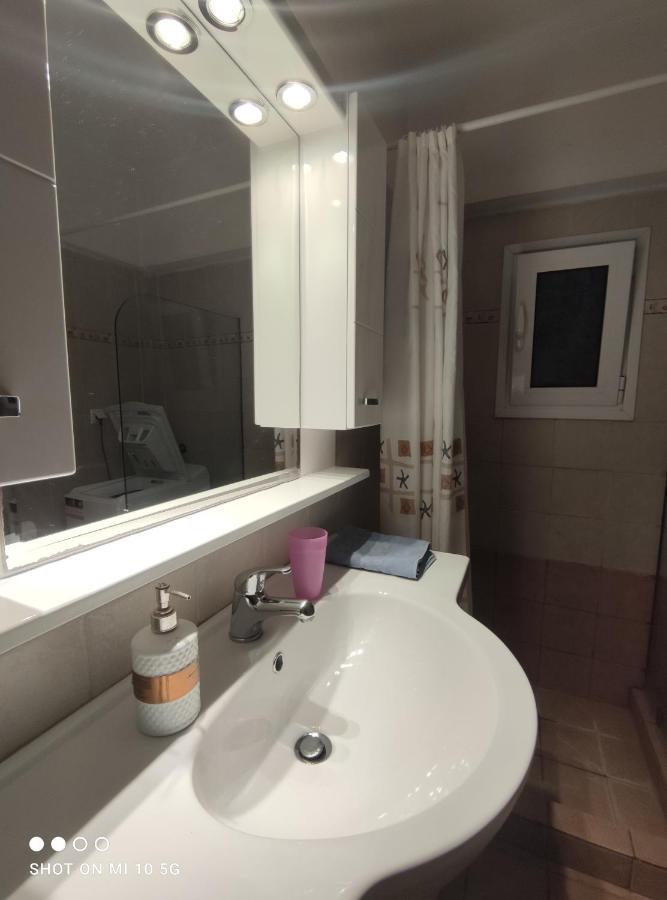 Cozy Apartment Near The Sea In Palaio Faliro Atena Exterior foto